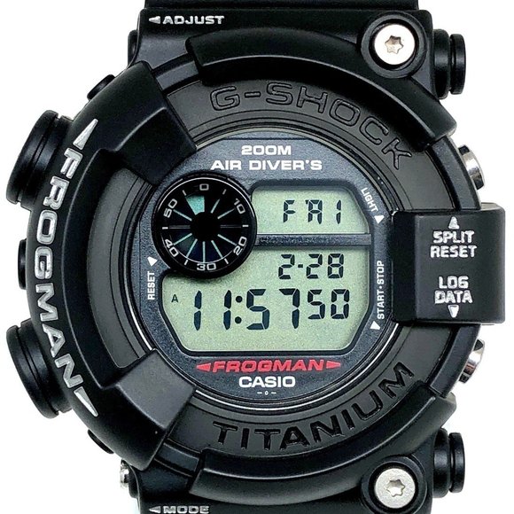 G-SHOCK CASIO Watch DW-8200Z-1T FROGMAN MEN IN BLACK Titanium Case Diving Frog